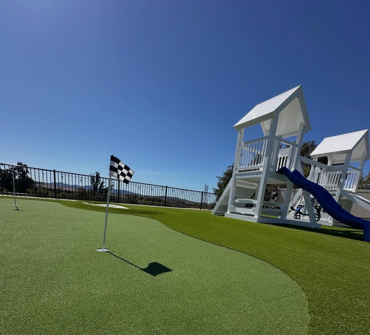 Putting Green Maintenance, Los Angeles Artificial Grass Cleaning